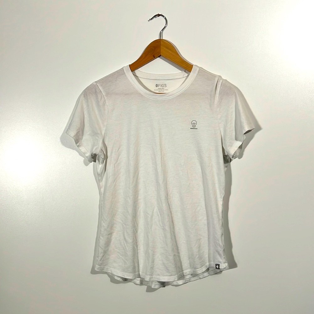 Figs Under Scrub Shirt in White Bonehead Size Small Women’s Slight Staining